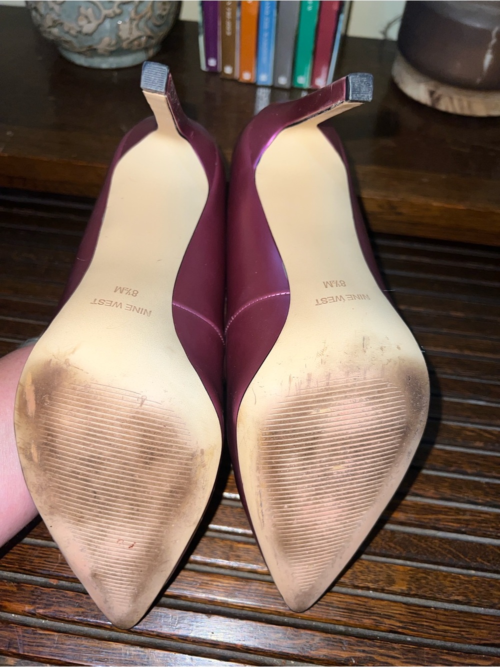 Nine West Women's Metallic Fuchsia Pointed-Toe Pumps - Picture 3 of 6